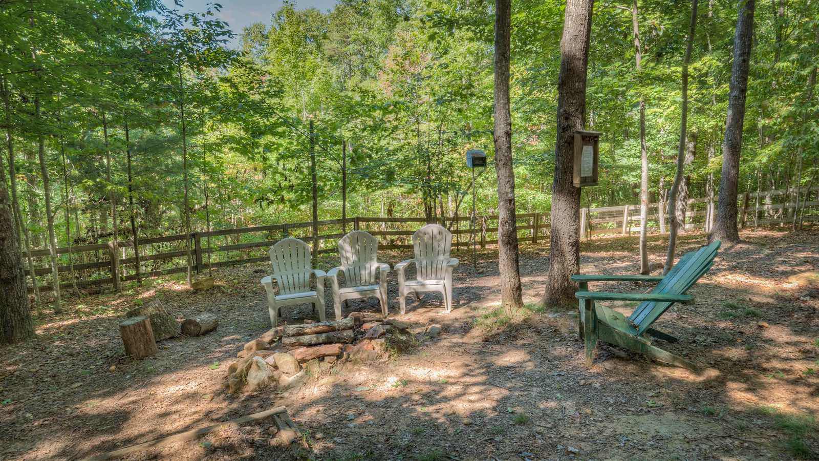 Appalachian Getaway Rental Cabin - Blue Ridge, GA